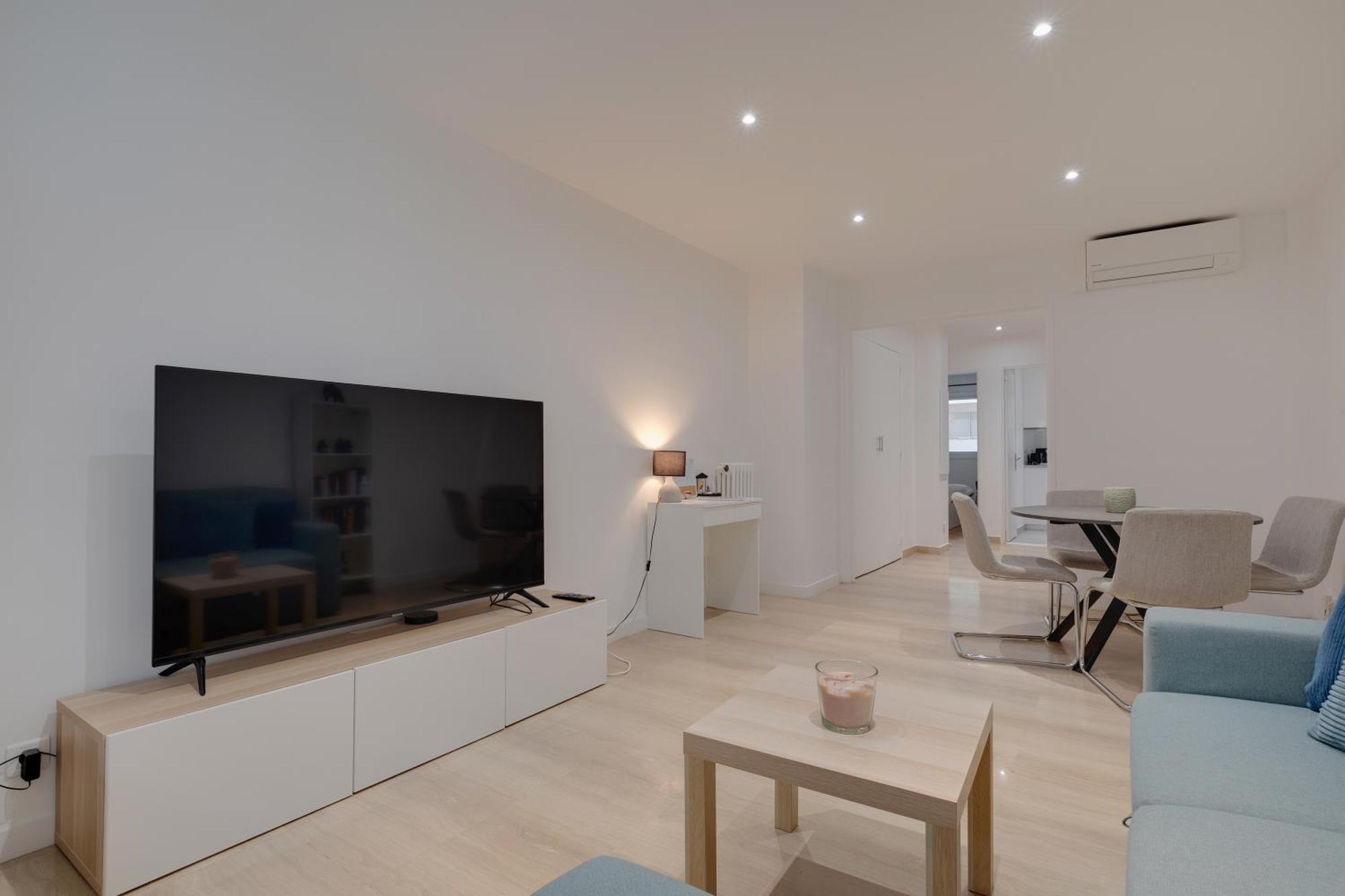 Newly Renovated Charming Downtown Apartment Antibes Dış mekan fotoğraf